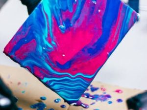 Fluid and drip painting workshop